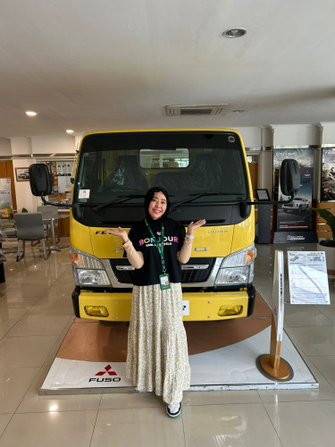 Sales mitsubishi Cibinong